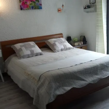 Zaphira Villa *